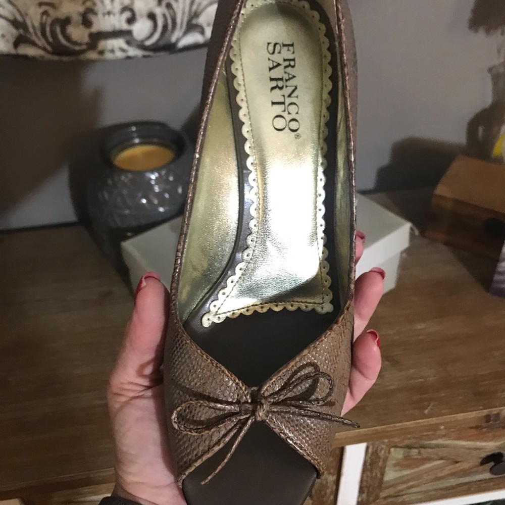 Heels - Picture 3 of 4